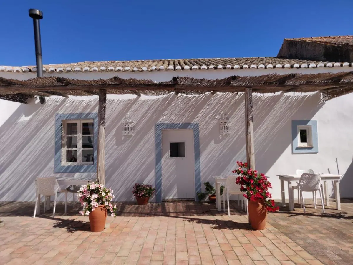 Casa Largo Do Poco Guesthouse Alvor 0*,