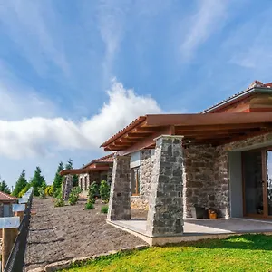 Rochão Village By Rent2u, Lda Casa de hóspedes Calheta (Madeira)